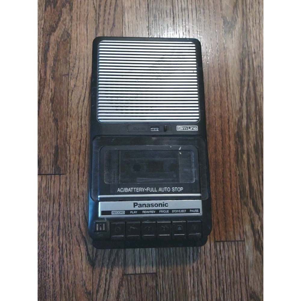 Panasonic RQ-2102 SlimLine Cassette Recorder Black Portable FOR PARTS REPAIR